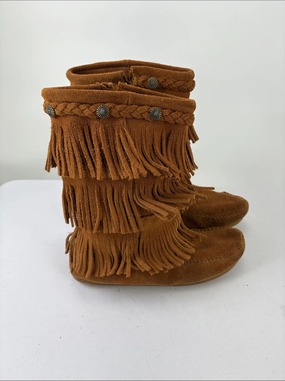 🐨 Minnetonka Kids Triple Fringe Suede Boots - Brown